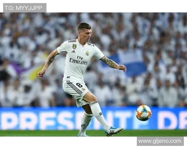 历史50大足球后腰球星评选盘点 突破中场统治者的传奇轨迹