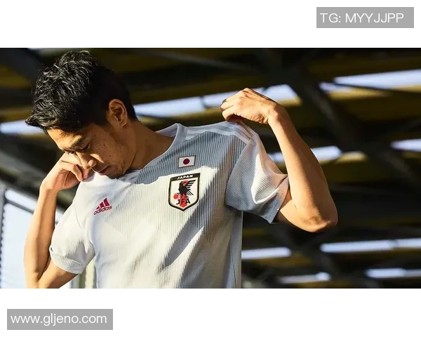 日本足球八号球星盘点及其在国家队与俱乐部的精彩表现 日本足球八号球星盘点及其在国家队与俱乐部的精彩表现