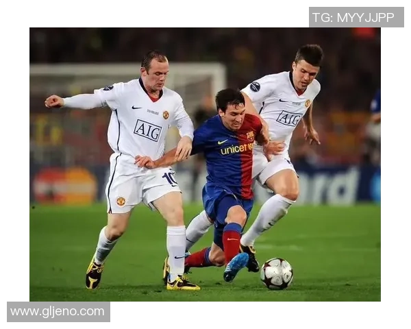 绿茵传奇闪耀赛场激情时刻见证足球巨星荣耀瞬间