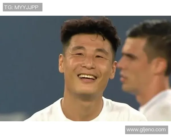 足球巨星现身综艺节目揭露幕后故事与生活点滴引发粉丝热议 足球巨星现身综艺节目揭露幕后故事与生活点滴引发粉丝热议